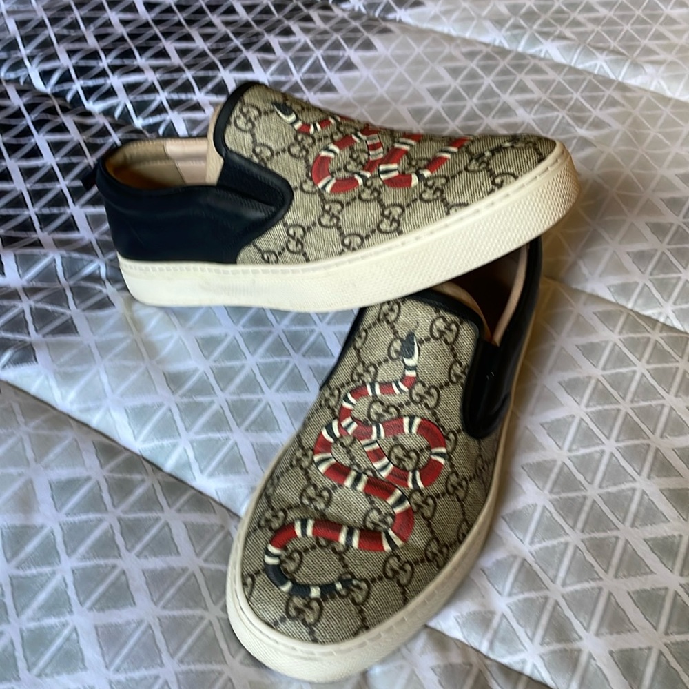 Gucci Beige and Black Loafers with Red Accents